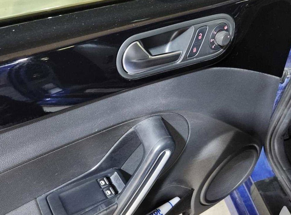 폭스바겐 비틀 2.0 TDI 프리미엄 사진 11