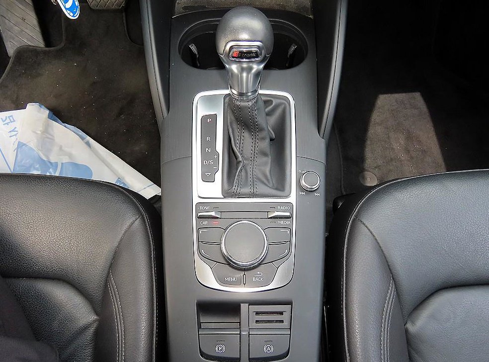 아우디 A3 2.0 TDI 사진 10