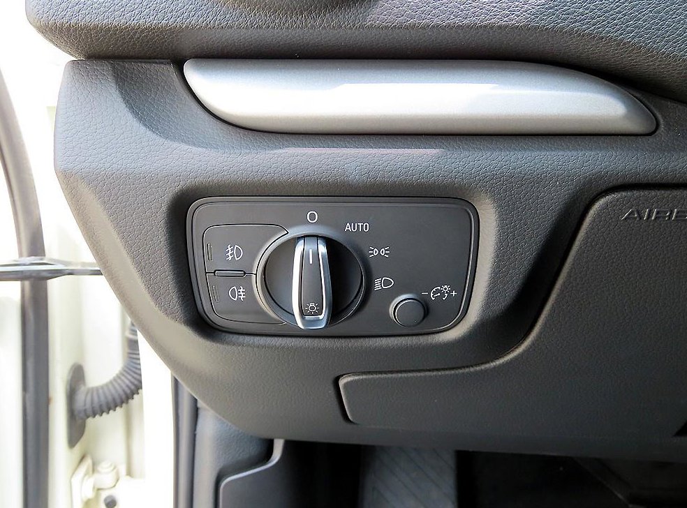 아우디 A3 2.0 TDI 사진 12