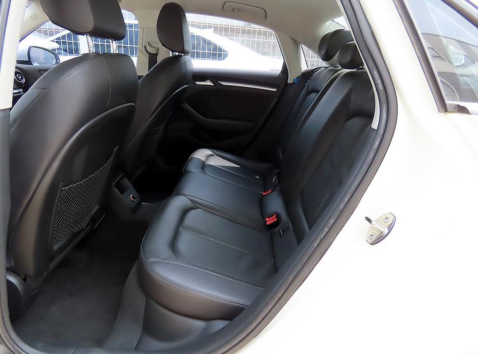 아우디 A3 2.0 TDI 사진 6