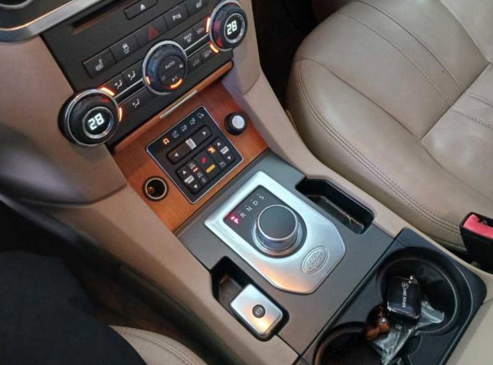 랜드로버 디스커버리 3.0 SDV6 SE 사진 15