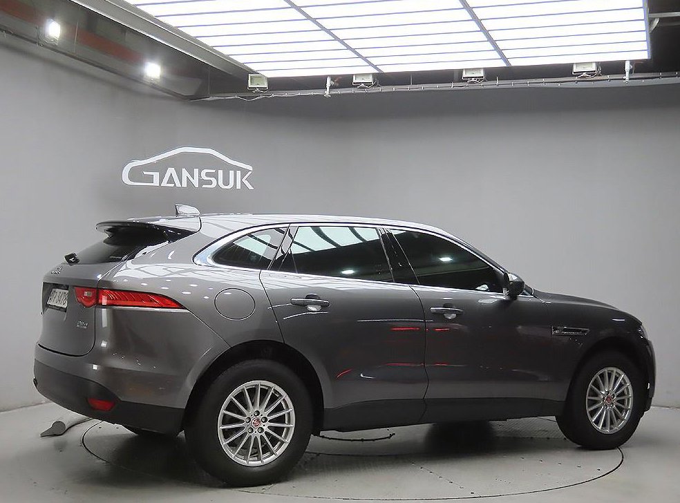 재규어 F-PACE 20d 프레스티지 사진 4