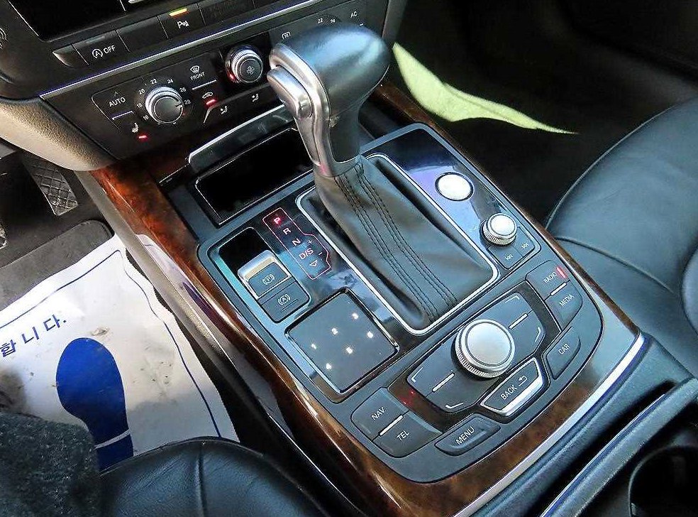 아우디 A6 3.0 TFSI 콰트로 사진 10