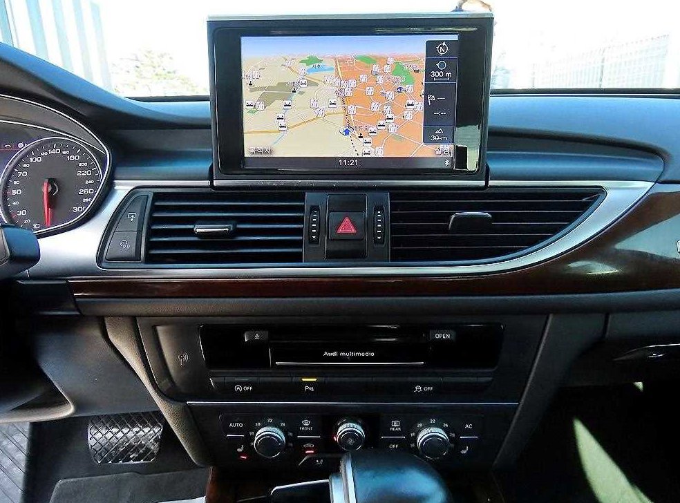 아우디 A6 3.0 TFSI 콰트로 사진 12