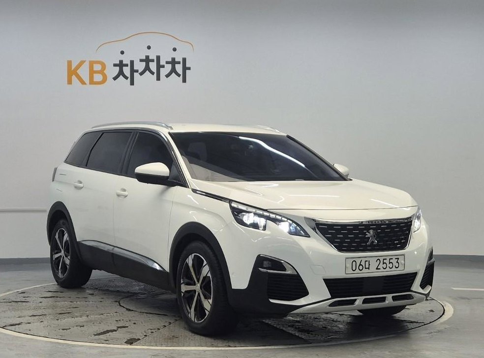 푸조 5008 1.6 BlueHDi 알뤼르 사진 4