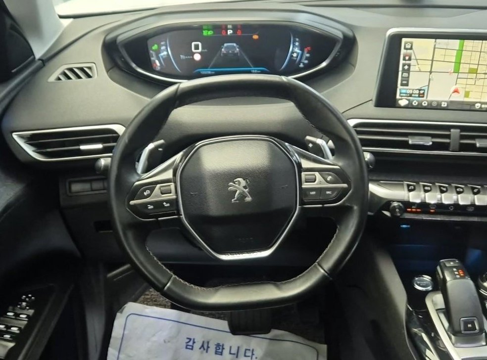 푸조 5008 1.6 BlueHDi 알뤼르 사진 9