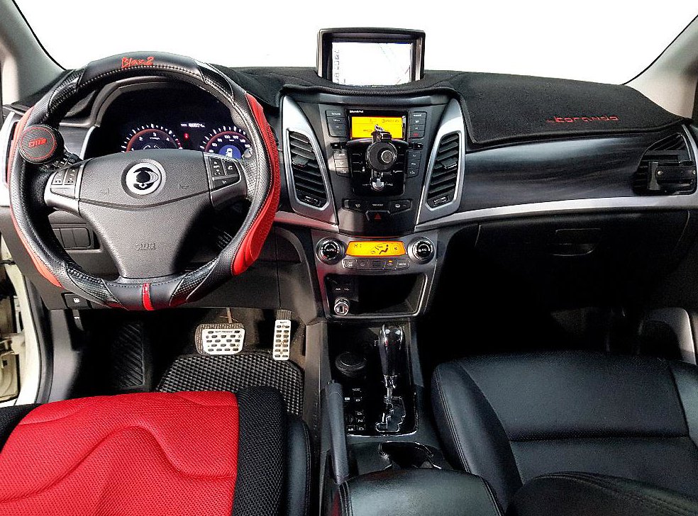 KG모빌리티(쌍용)  코란도 2WD 2.0 어드벤처 사진 5