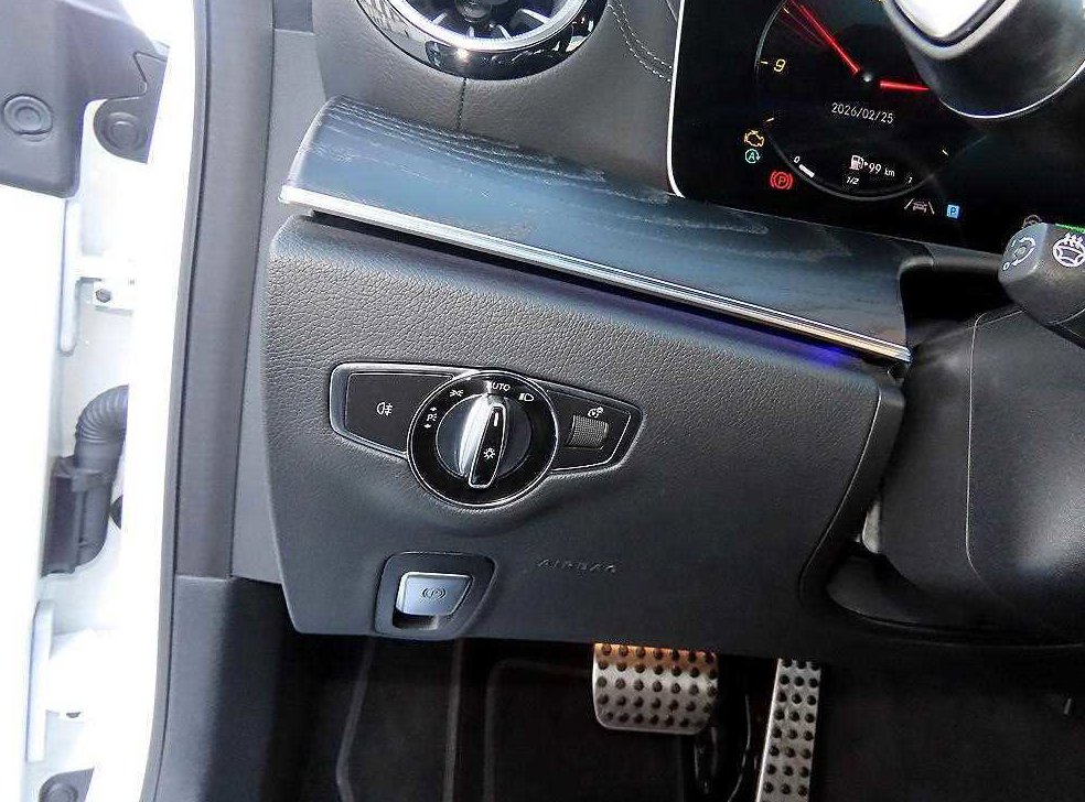 벤츠 CLS 클래스 CLS 300d 4MATIC 사진 12