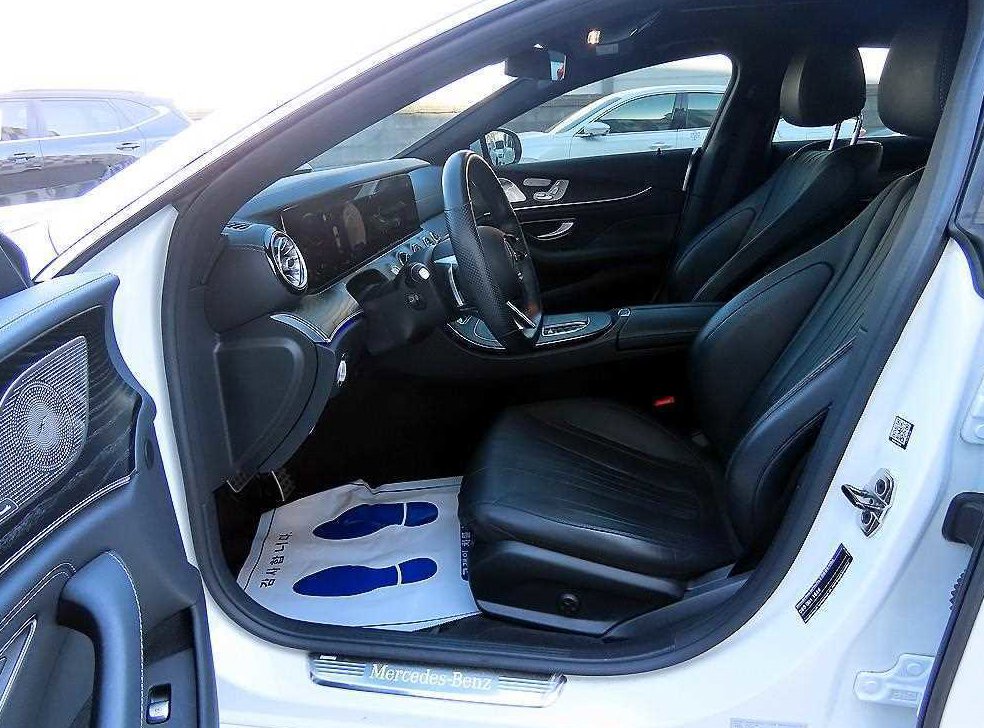 벤츠 CLS 클래스 CLS 300d 4MATIC 사진 5