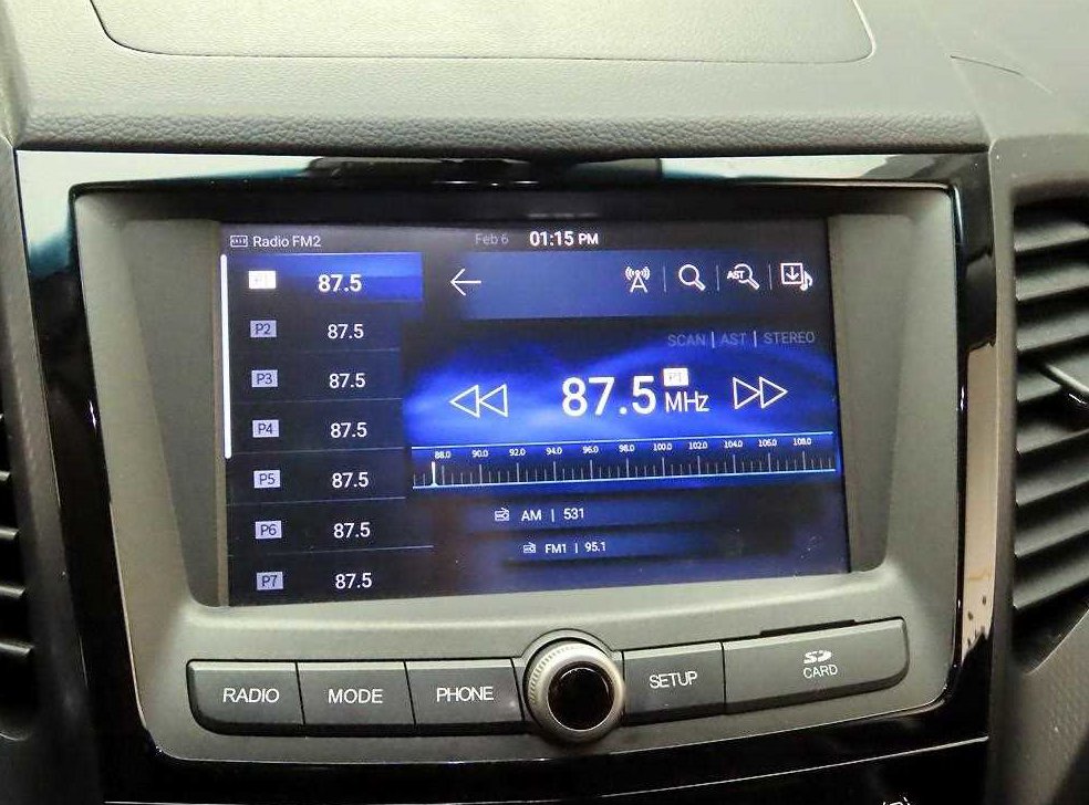 KG모빌리티(쌍용)  티볼리 2WD 디젤 1.6 RX 사진 9