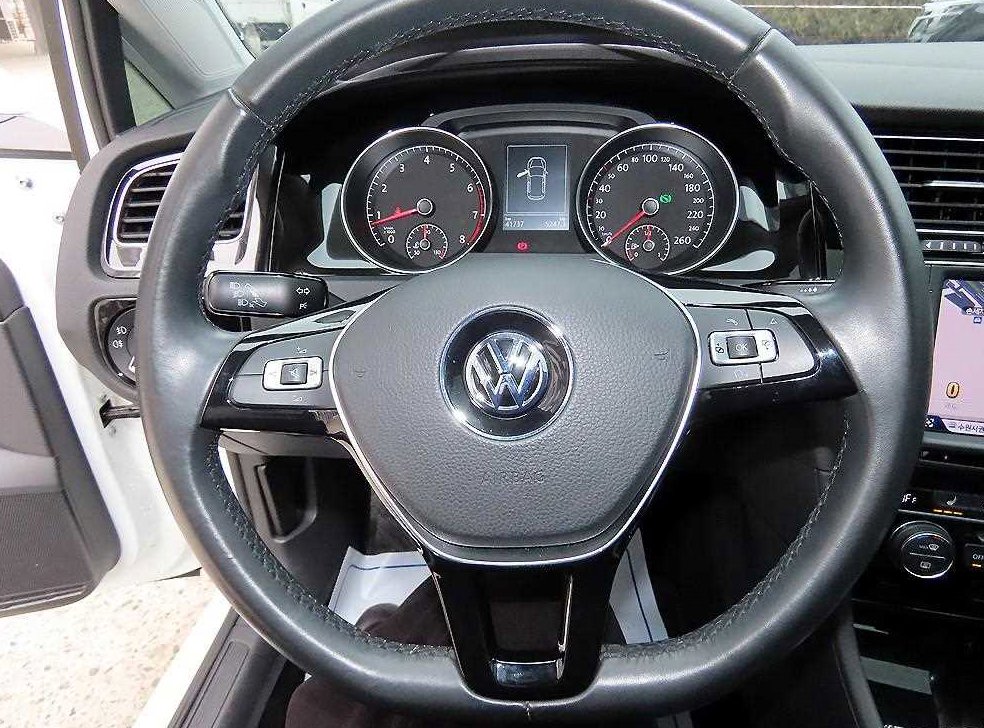 폭스바겐 골프 1.4 TSI 프리미엄 사진 8