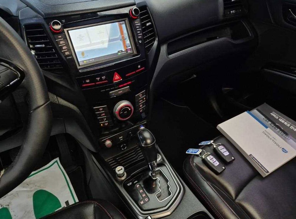 KG모빌리티(쌍용)  티볼리 2WD 가솔린 1.6 RX 사진 10