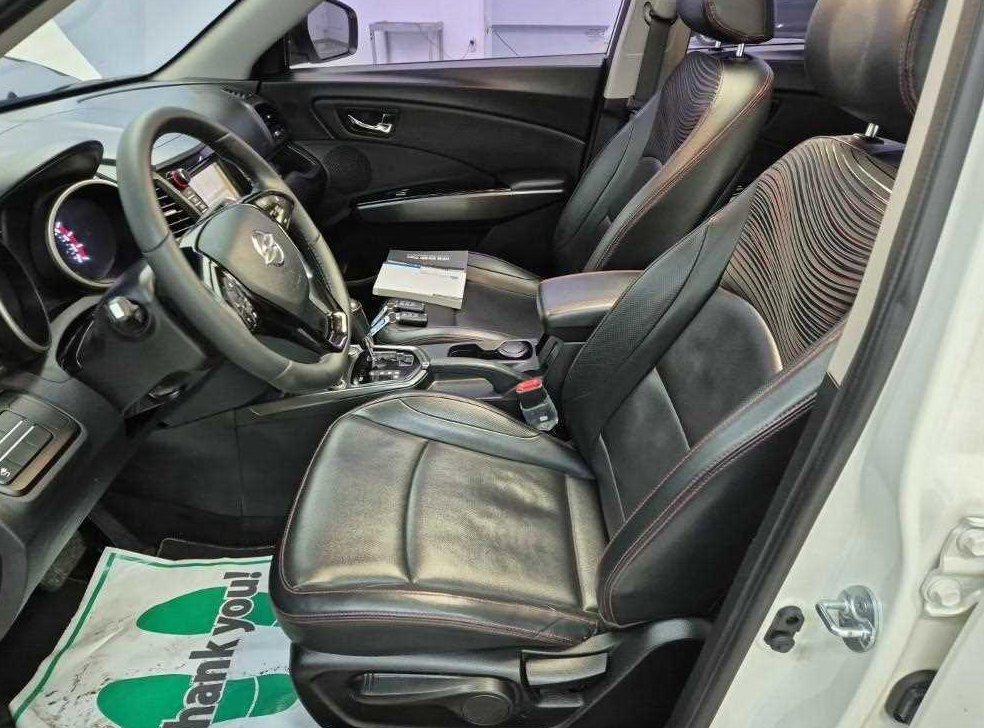 KG모빌리티(쌍용)  티볼리 2WD 가솔린 1.6 RX 사진 11