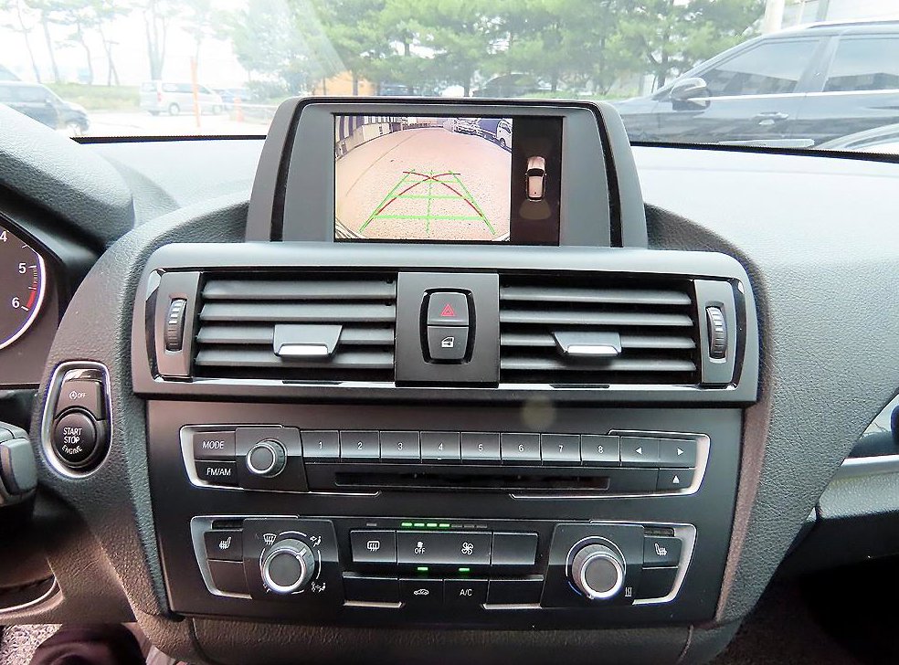 BMW 1시리즈 118d 어반 사진 12