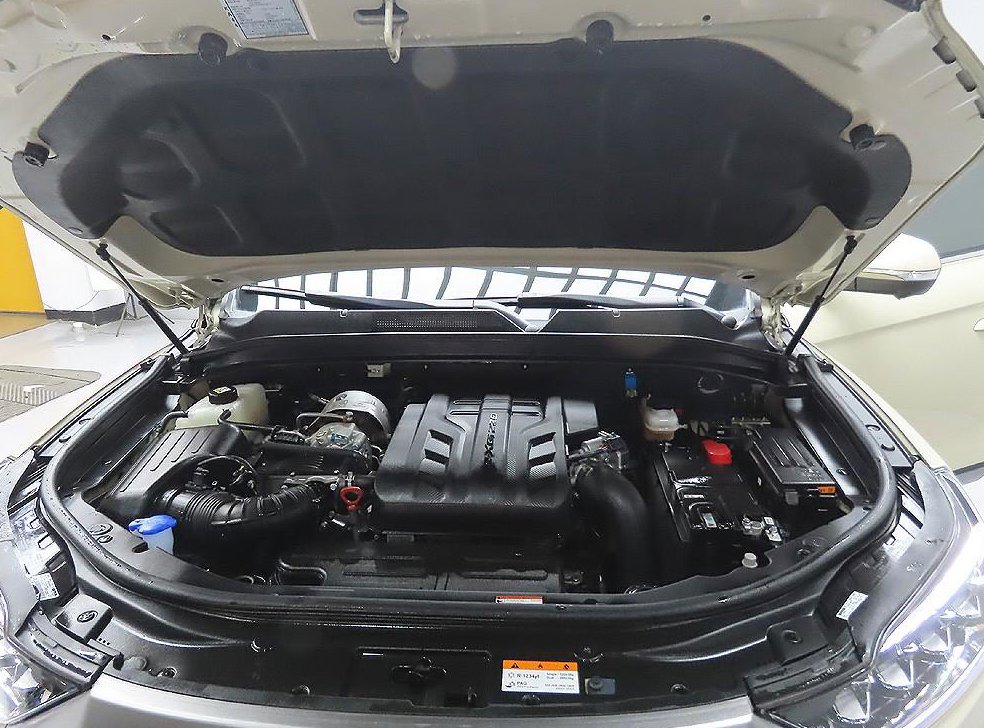 KG모빌리티(쌍용)  렉스턴 디젤 2.2 4WD 사진 8