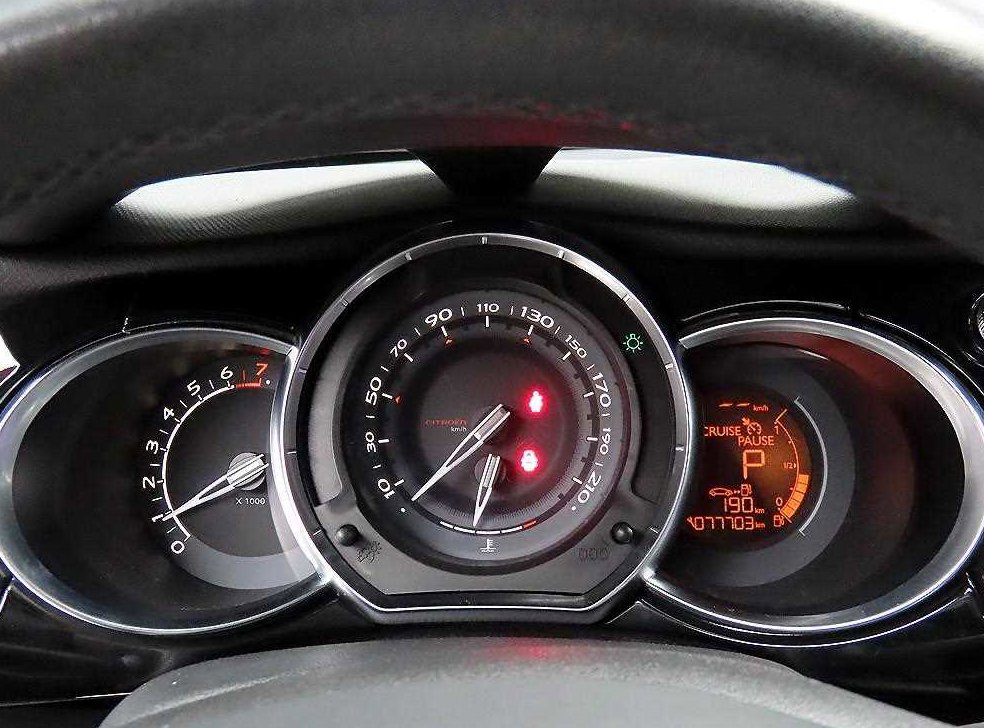 시트로엥 DS3 1.6 VTI 소 시크 사진 8