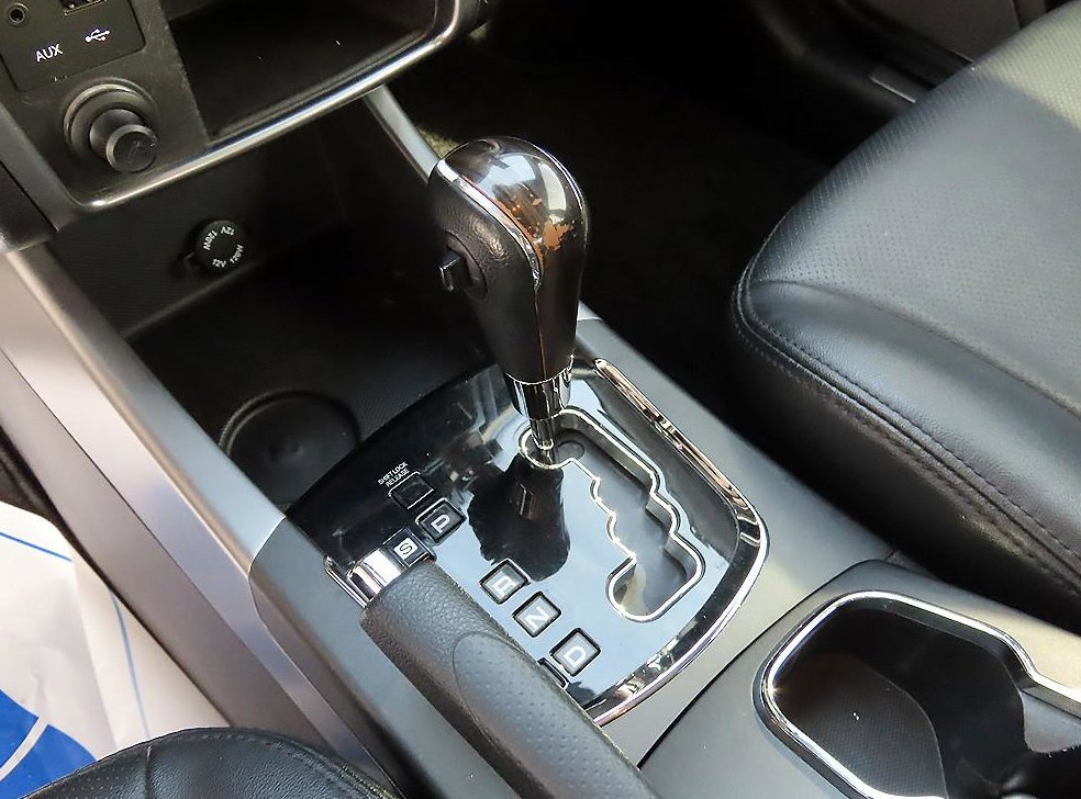 KG모빌리티(쌍용)  코란도 2WD 2.0 CVT 사진 10