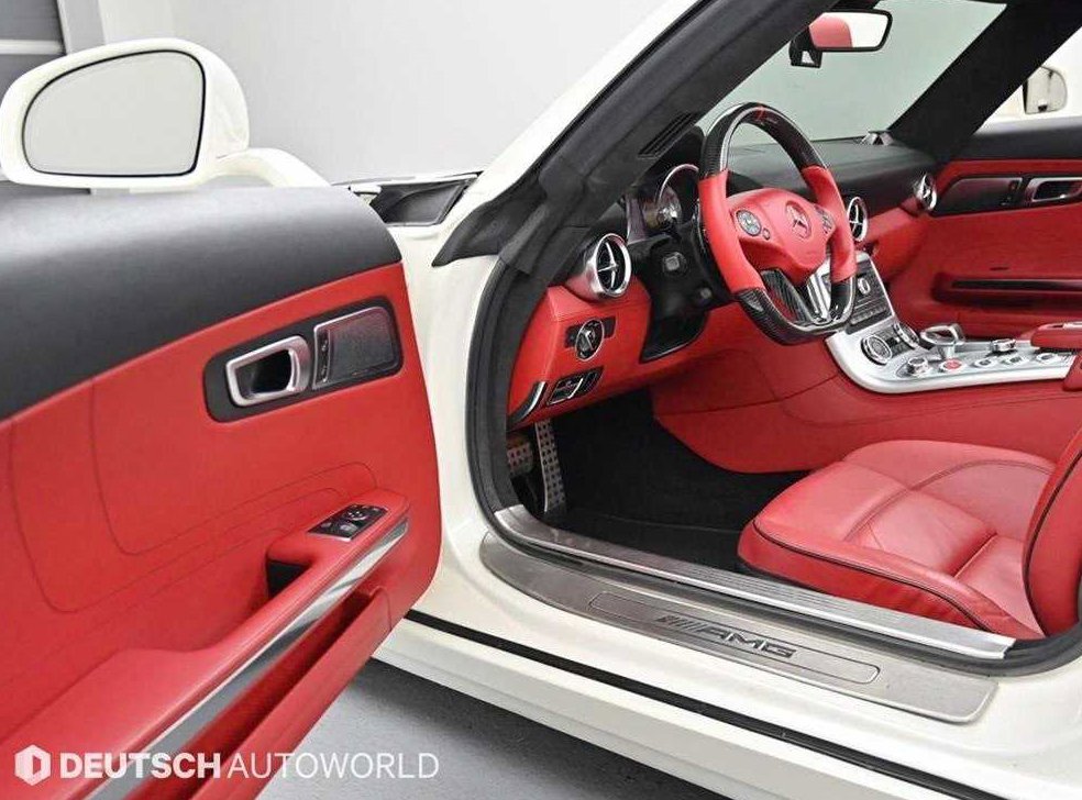 벤츠 SLS AMG 로드스터 사진 11