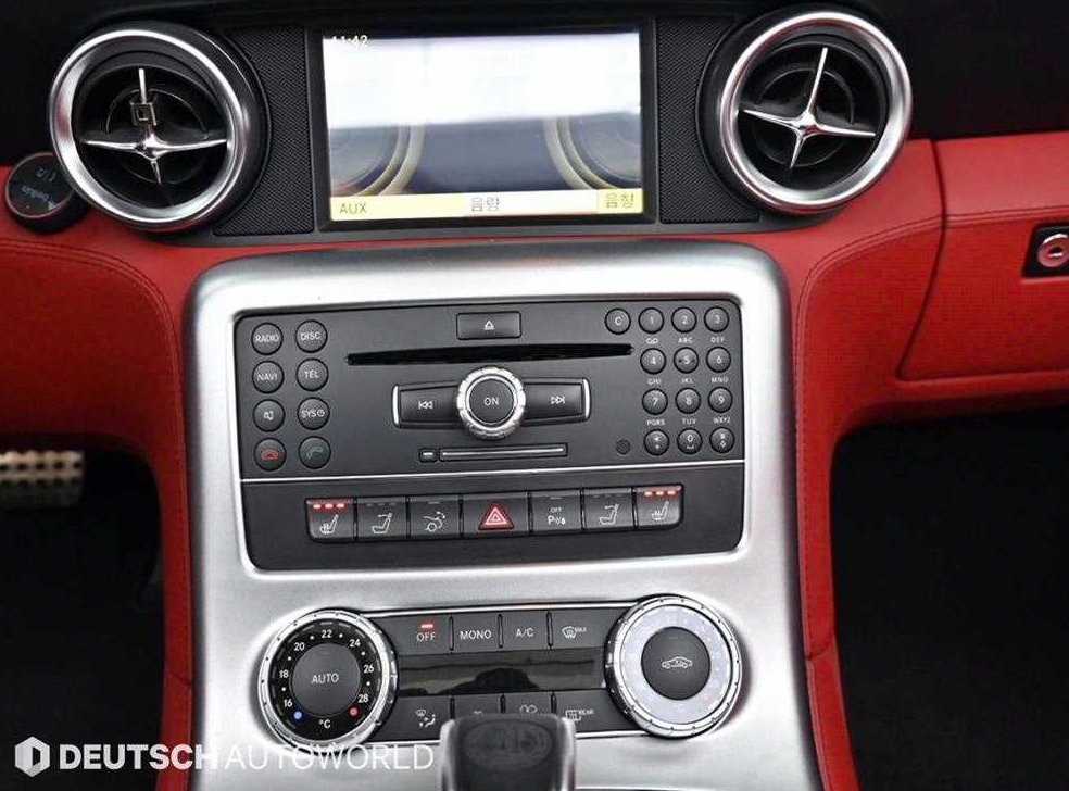 벤츠 SLS AMG 로드스터 사진 14
