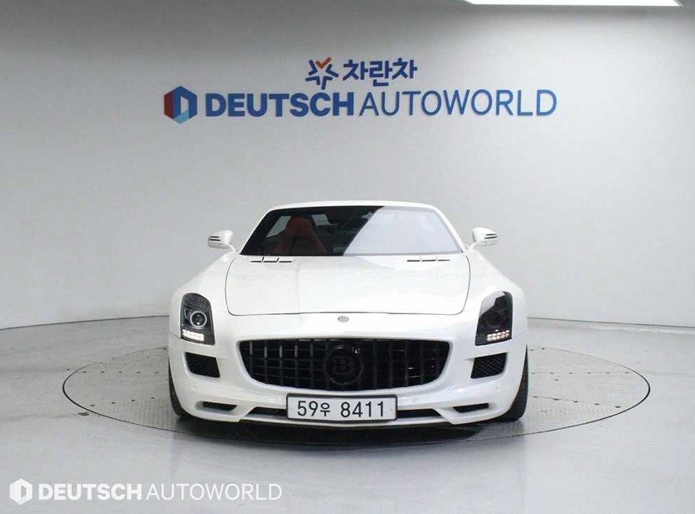 벤츠 SLS AMG 로드스터 사진 2