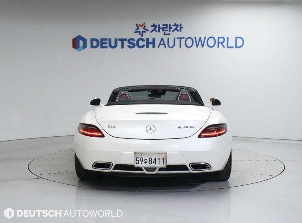 벤츠 SLS AMG 로드스터 사진 4