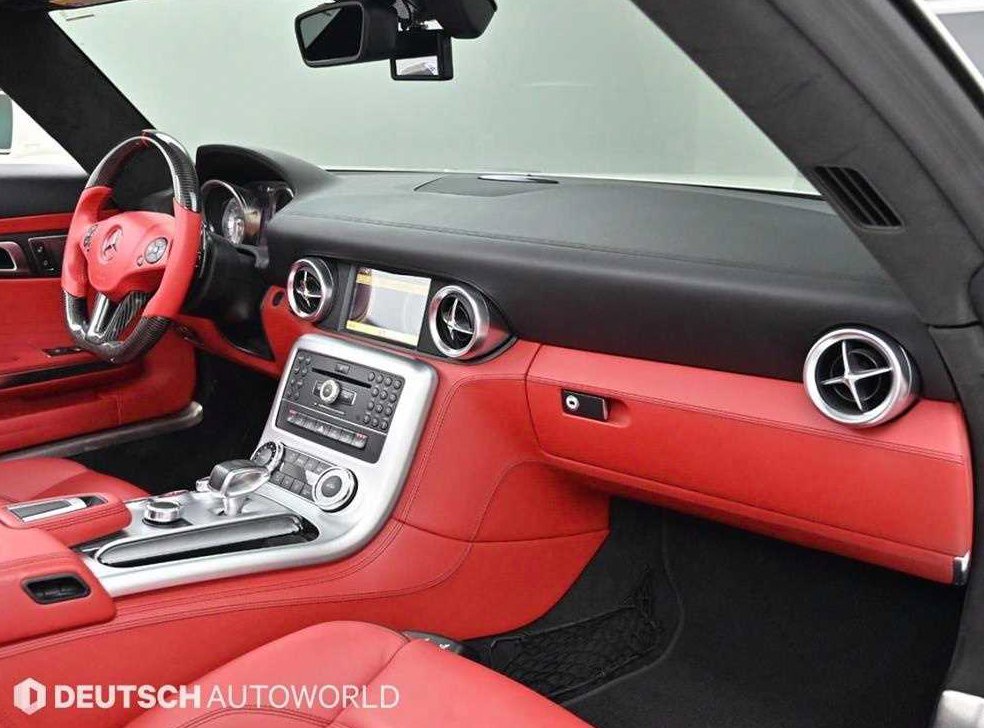 벤츠 SLS AMG 로드스터 사진 7