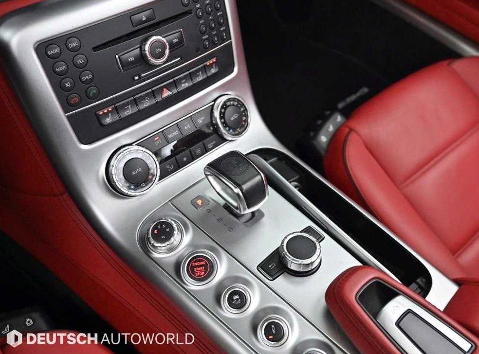 벤츠 SLS AMG 로드스터 사진 9