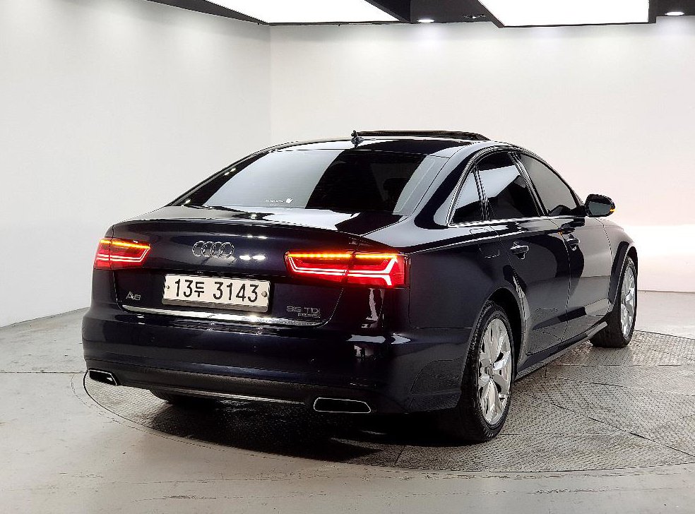 아우디 A6 35 TDI 콰트로 사진 4
