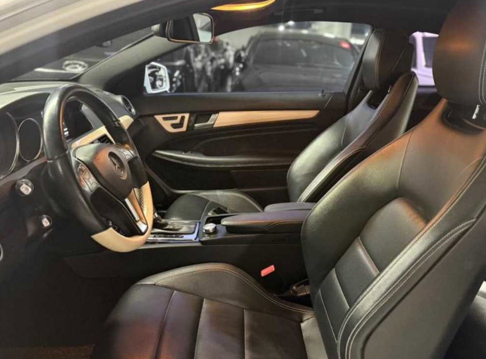 벤츠 C 클래스 C220 CDI 쿠페 사진 10