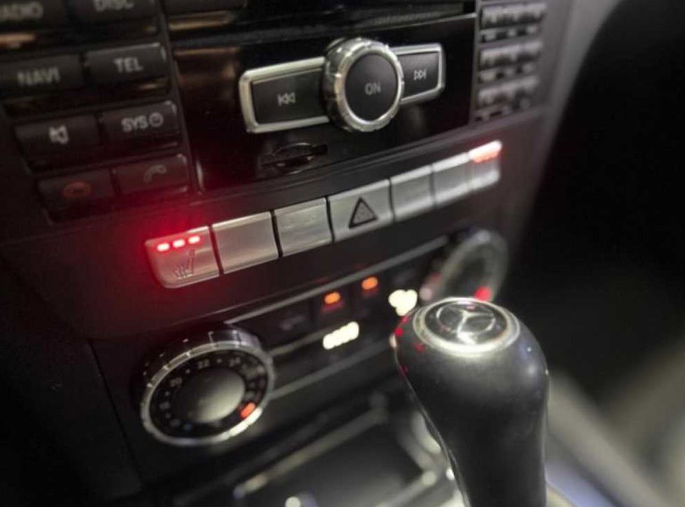 벤츠 C 클래스 C220 CDI 쿠페 사진 16