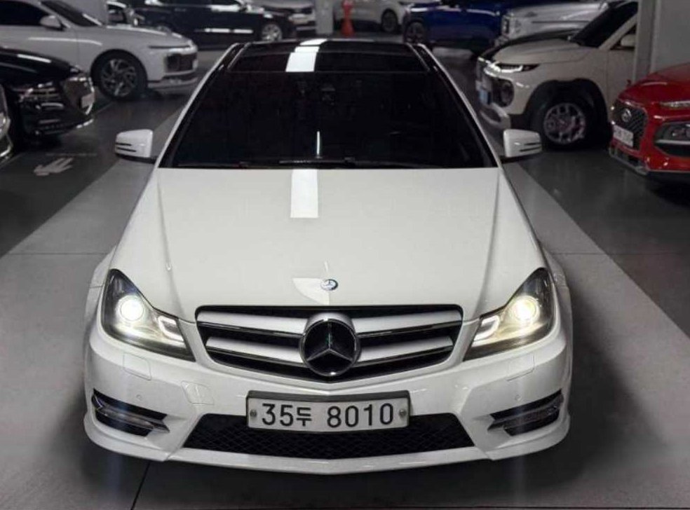 벤츠 C 클래스 C220 CDI 쿠페 사진 2