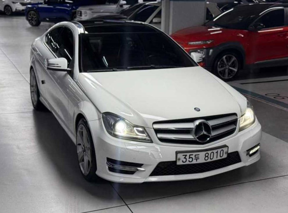 벤츠 C 클래스 C220 CDI 쿠페 사진 3