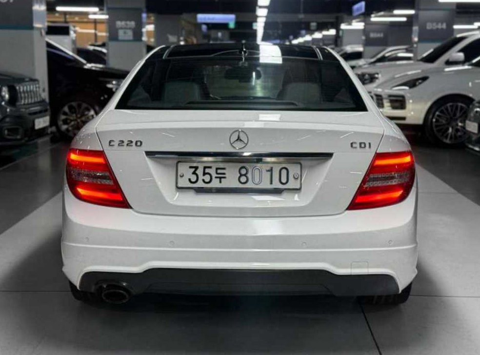 벤츠 C 클래스 C220 CDI 쿠페 사진 4