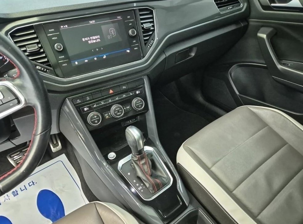 폭스바겐 티록 2.0 TDI 프레스티지 사진 10