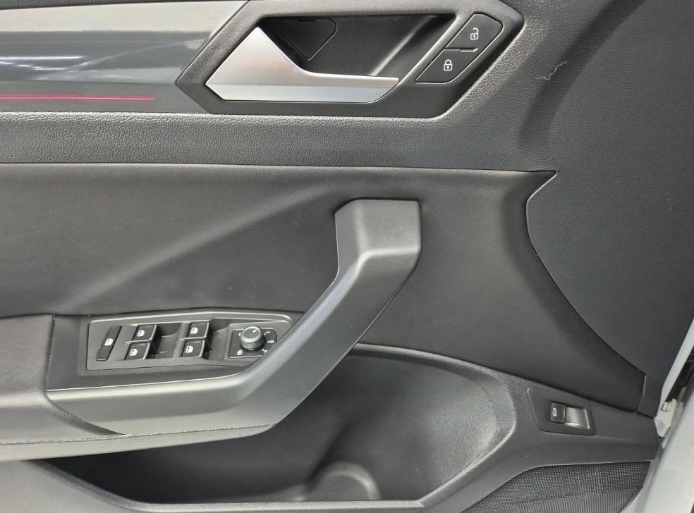 폭스바겐 티록 2.0 TDI 프레스티지 사진 19