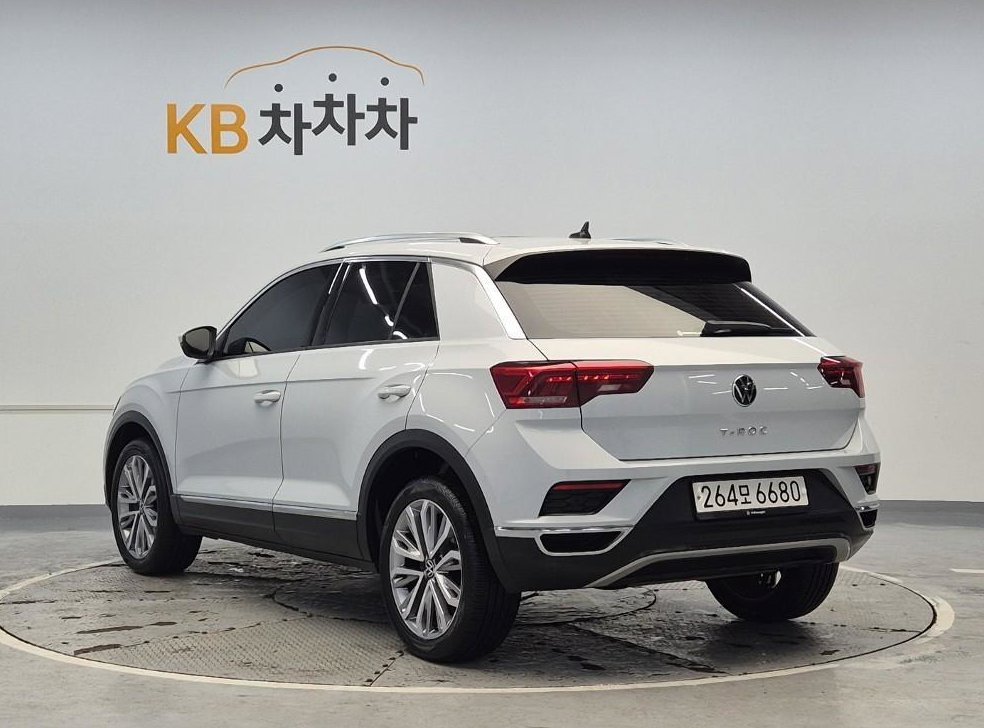 폭스바겐 티록 2.0 TDI 프레스티지 사진 2