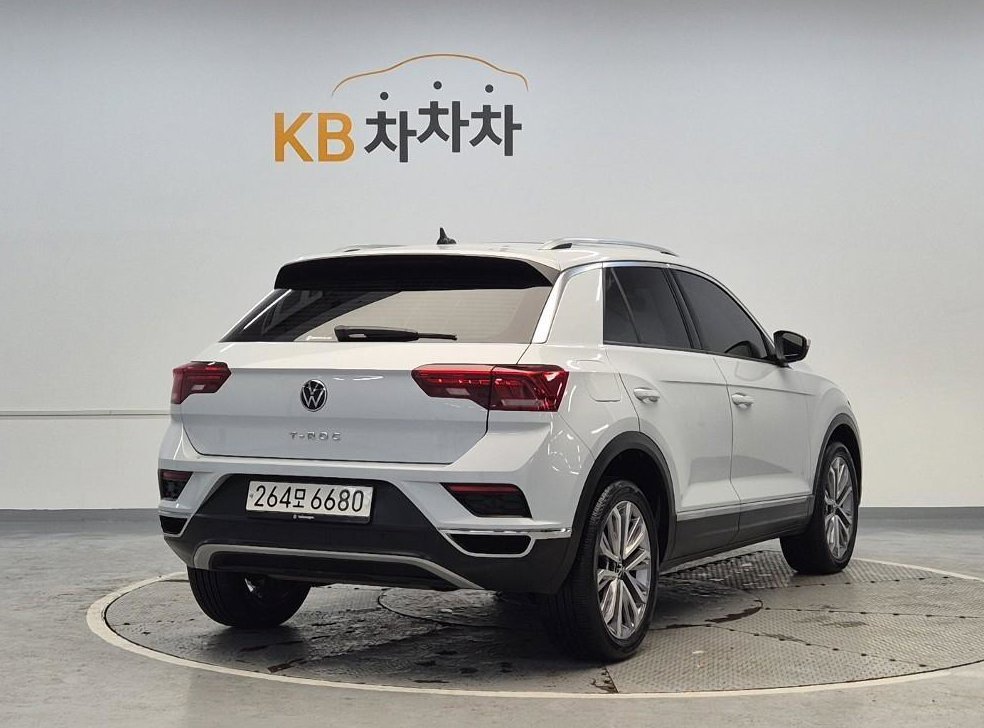 폭스바겐 티록 2.0 TDI 프레스티지 사진 3