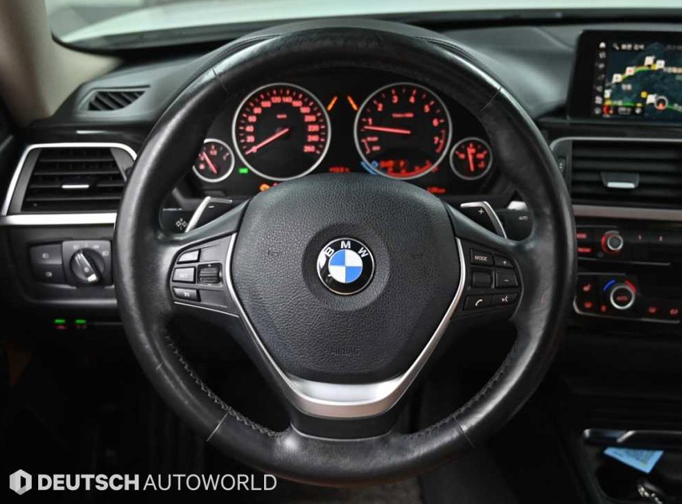 BMW 4시리즈 420i 그란쿠페 럭셔리 사진 13