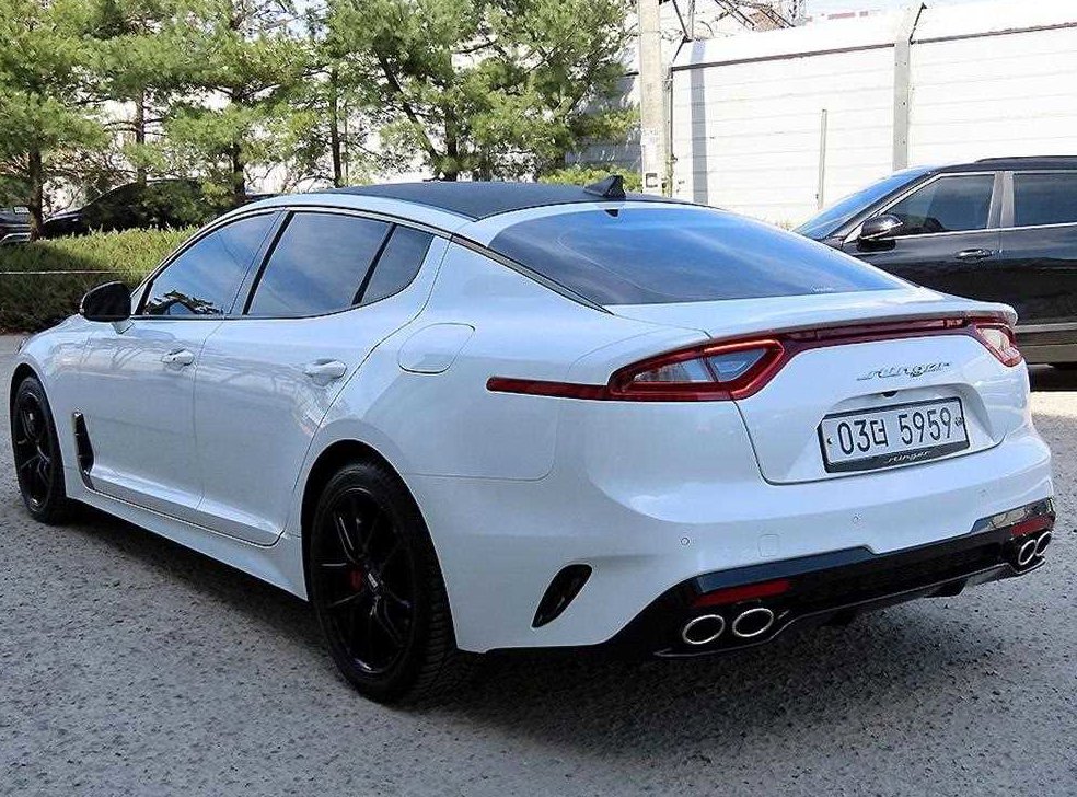 기아 스팅어 가솔린 2.0 터보 2WD 사진 3