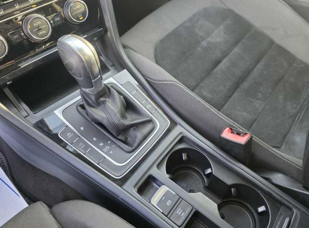 폭스바겐 골프 2.0 TDI 사진 12