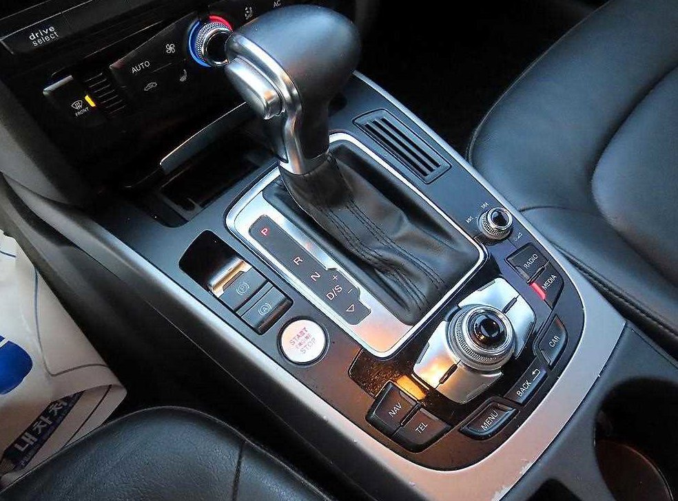 아우디 A4 2.0 TFSI 콰트로 사진 10