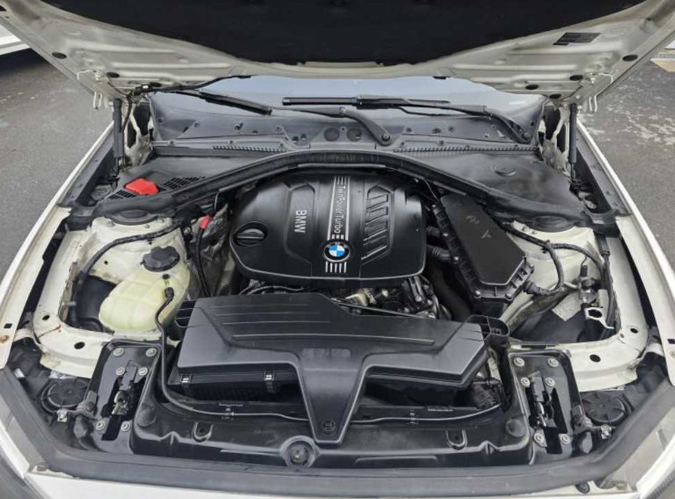 BMW 1시리즈 118d 어반 사진 18