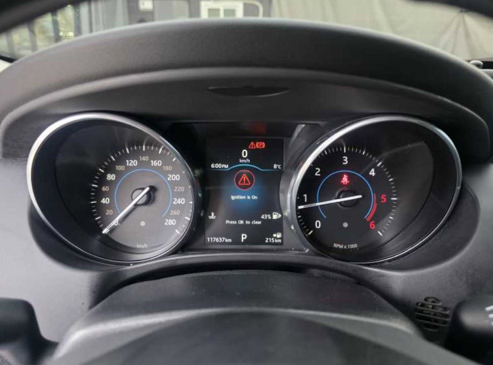 재규어 XE 2.0D 프레스티지 AWD 사진 13