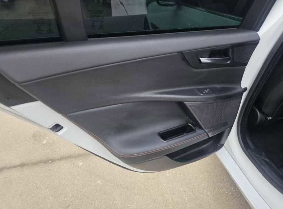 재규어 XE 2.0D 프레스티지 AWD 사진 5