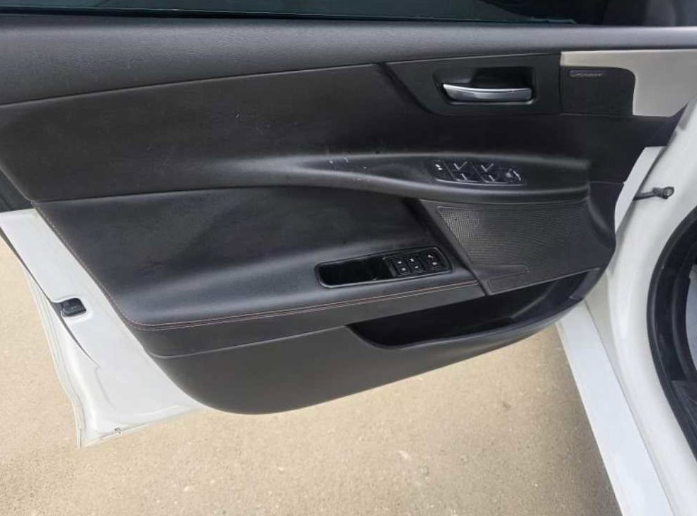 재규어 XE 2.0D 프레스티지 AWD 사진 9