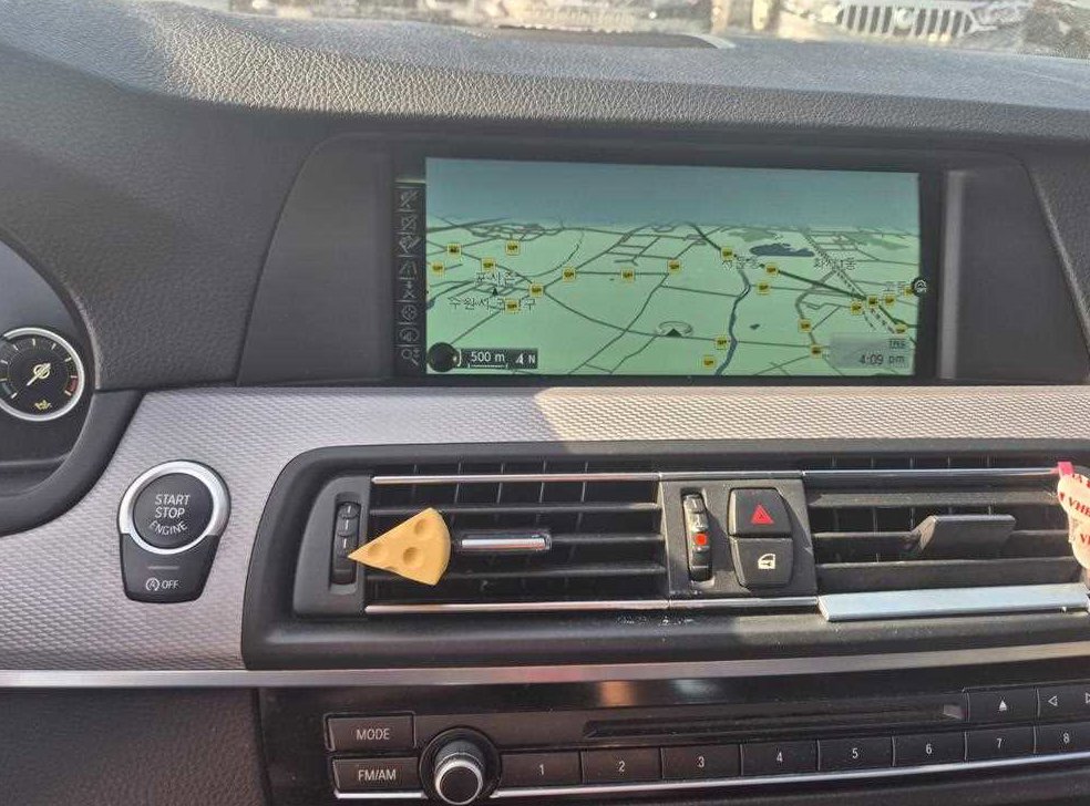 BMW 5시리즈 528i M 스포츠 사진 17