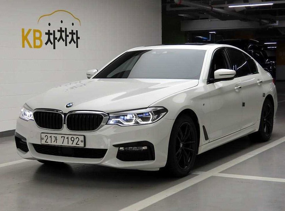BMW 5시리즈 520d xDrive M 스포츠 플러스 사진 2
