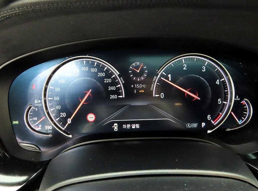 BMW 5시리즈 520d xDrive M 스포츠 플러스 사진 5