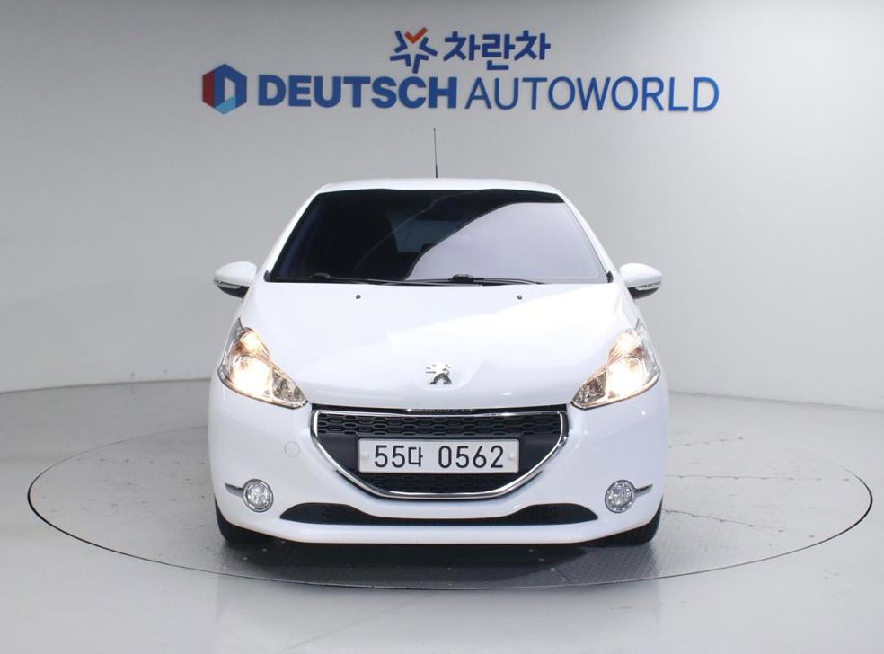푸조 208 1.4 5도어 사진 3