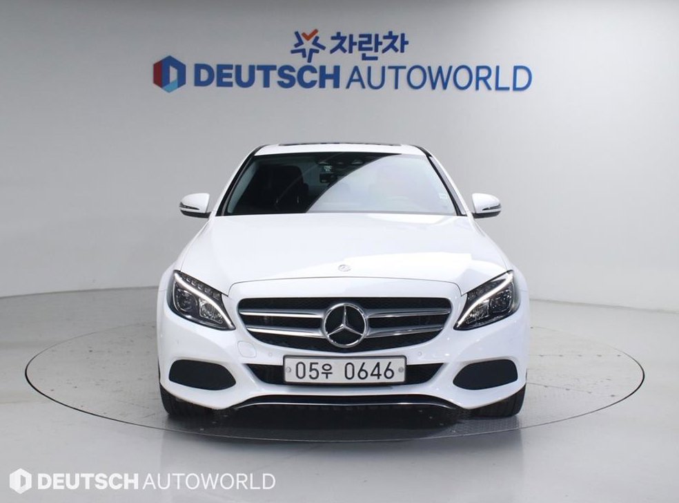 벤츠 C 클래스 C220 d 4MATIC 사진 3